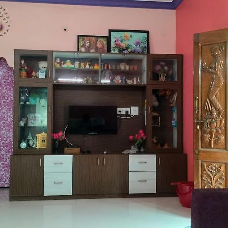 Dmg -1 Homestay Tiruvannāmalai Buitenkant foto